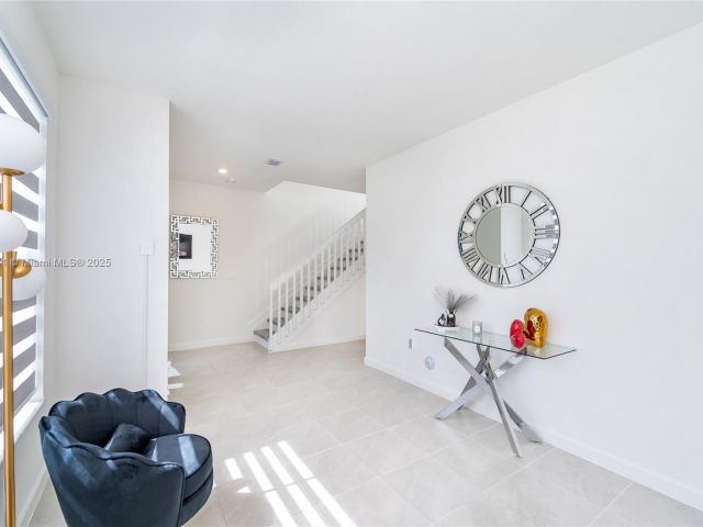 Продажа дома по адресу 26480 SW 148th Ct 26480 - фото 6048718