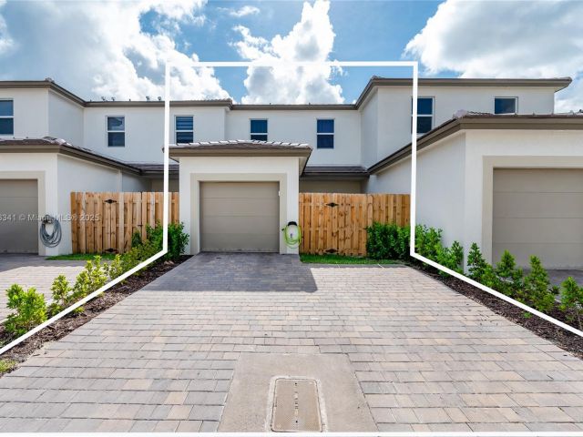 Продажа дома по адресу 26480 SW 148th Ct 26480 - фото 6048727