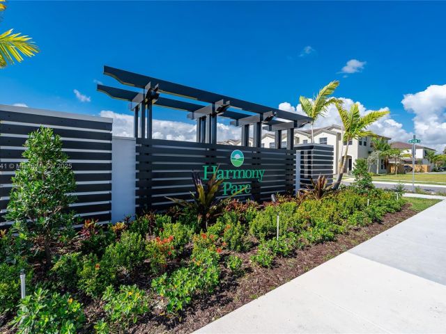 Продажа дома по адресу 26480 SW 148th Ct 26480 - фото 6048737