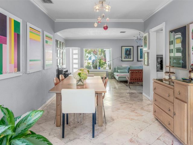 Продажа дома по адресу 9057 Emerson Ave - фото 6054878