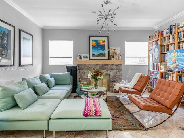 Продажа дома по адресу 9057 Emerson Ave - фото 6054883