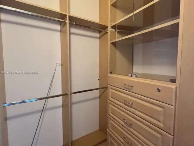 Продажа квартиры #404 - фото 6869239