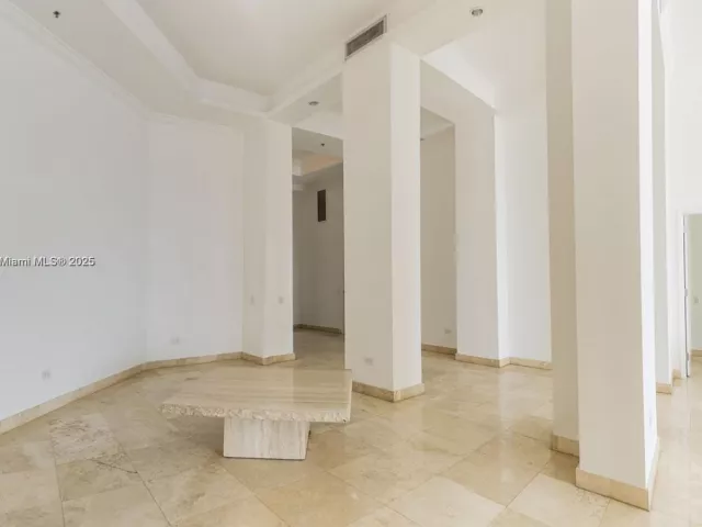 Продажа квартиры #404 - фото 6869250