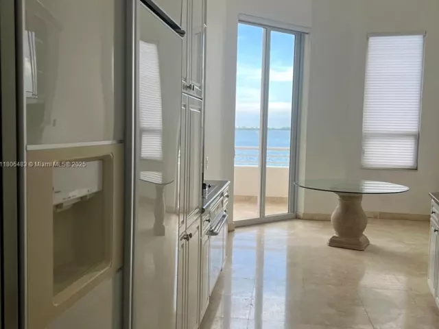 Продажа квартиры #404 - фото 6869252