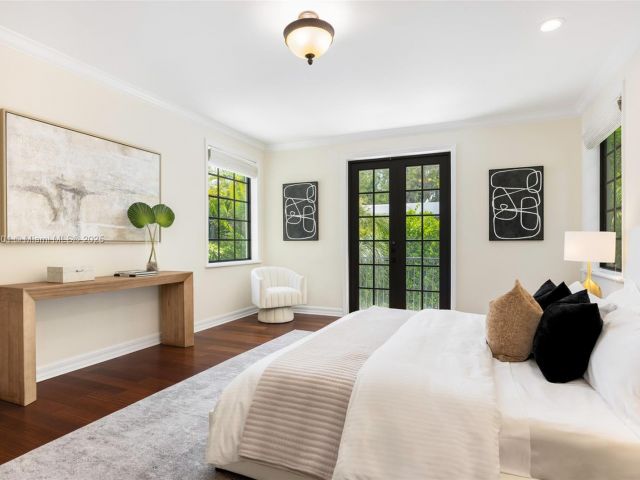 Продажа дома по адресу 7250 Erwin Rd - фото 6221044