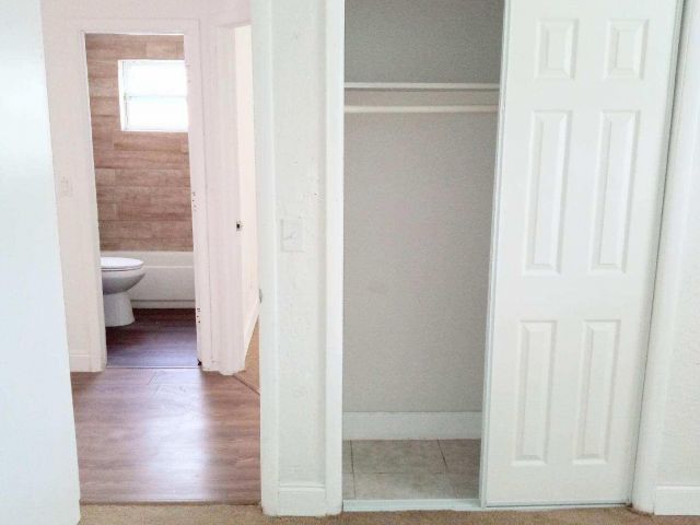 Дом в аренду по адресу 305 NW 4th Avenue - фото 6505435