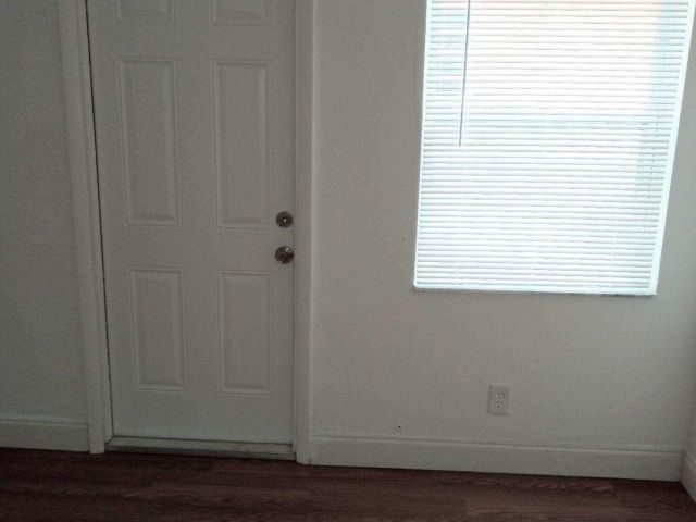 Дом в аренду по адресу 305 NW 4th Avenue - фото 6505437