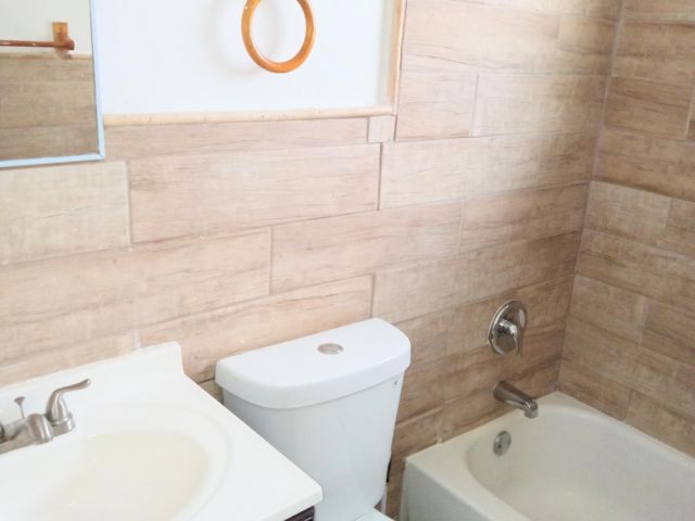 Дом в аренду по адресу 305 NW 4th Avenue - фото 6505438