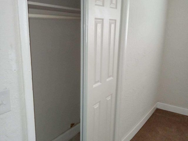 Дом в аренду по адресу 305 NW 4th Avenue - фото 6505442