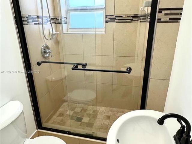 Дом в аренду по адресу 912 NW 2nd St 912 - фото 6055485