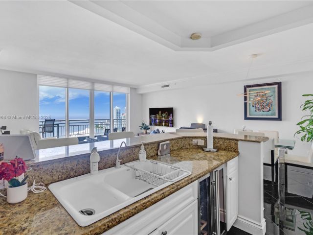 Продажа квартиры #3803 - фото 6052041