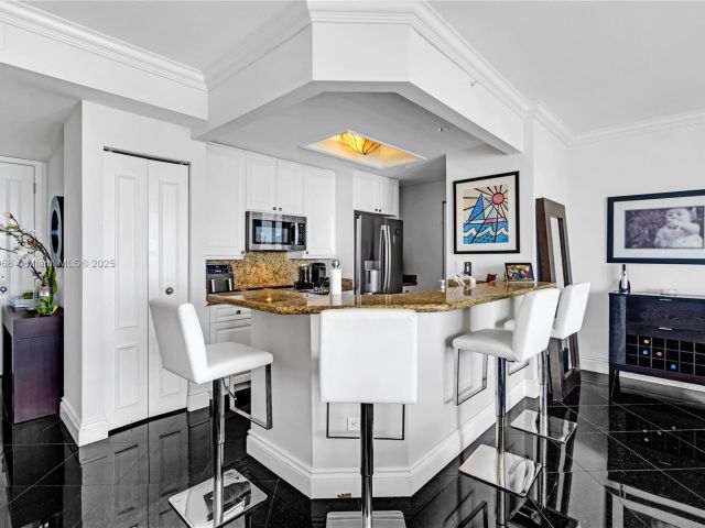 Продажа квартиры #3803 - фото 6052043