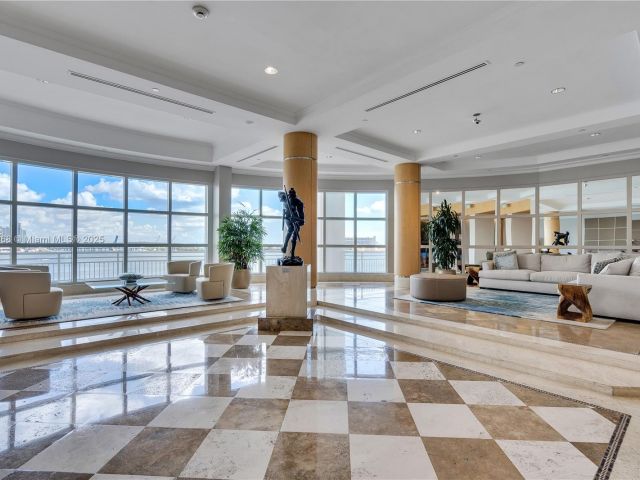 Продажа квартиры #3803 - фото 6052057