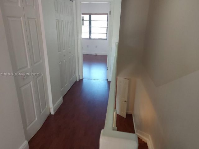 Продажа дома по адресу 20033 NE 2nd PL - фото 6051663