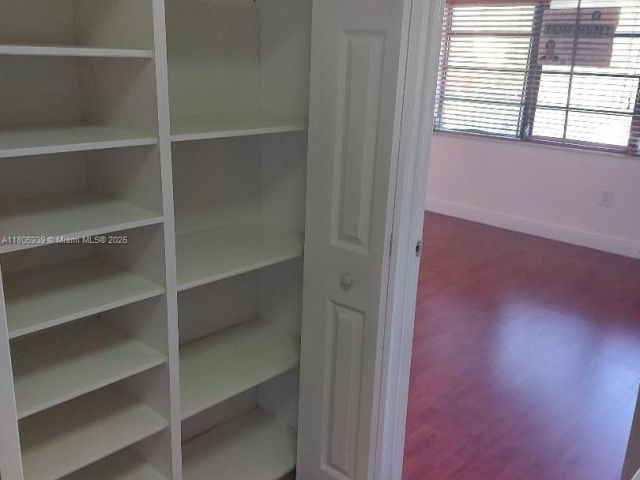 Продажа дома по адресу 20033 NE 2nd PL - фото 6051664