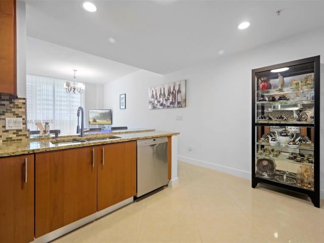 Продажа квартиры #404 - фото 6053096