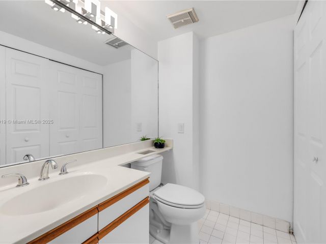 Продажа квартиры #1005 - фото 6054201