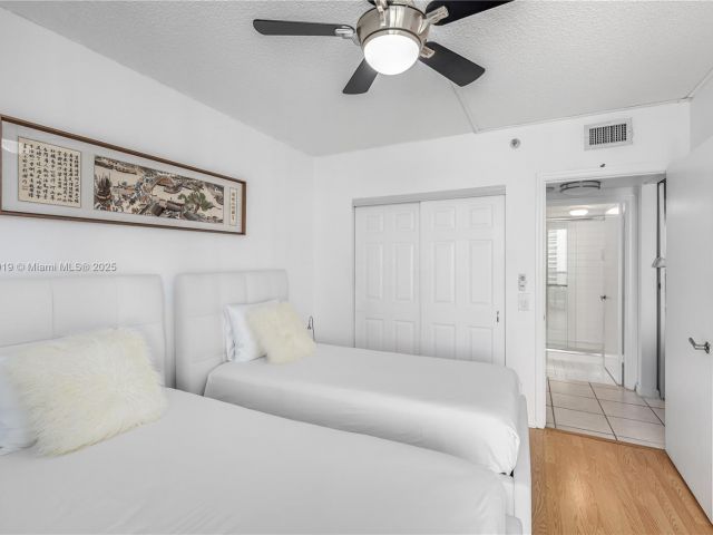 Продажа квартиры #1005 - фото 6054202