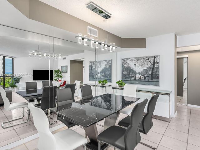 Продажа квартиры #1005 - фото 6054212