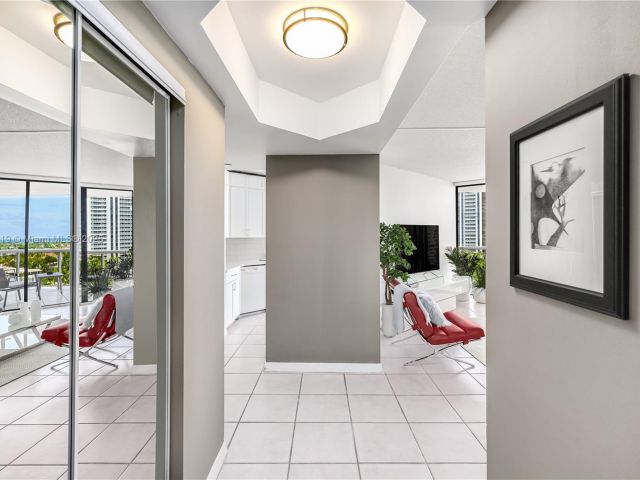 Продажа квартиры #1005 - фото 6054214