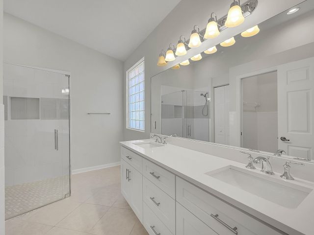 Продажа дома по адресу 7075 Via Genova - фото 6057761