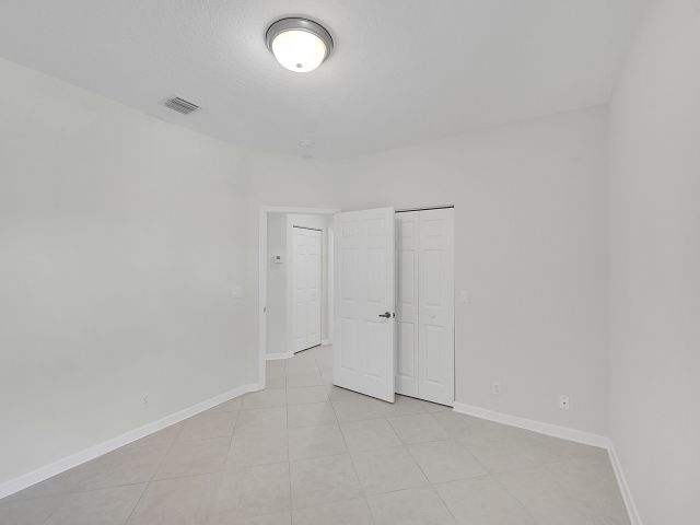 Продажа дома по адресу 7075 Via Genova - фото 6057762