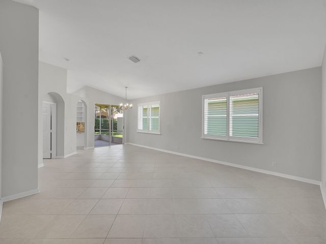 Продажа дома по адресу 7075 Via Genova - фото 6057764