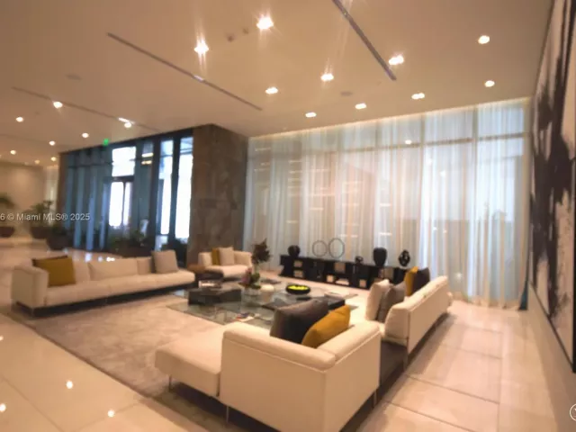 Продажа квартиры #2607 - фото 6175880