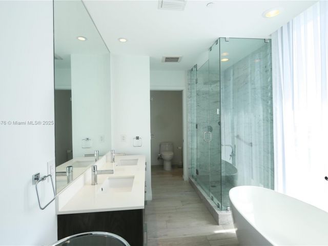 Продажа квартиры #2607 - фото 6069364