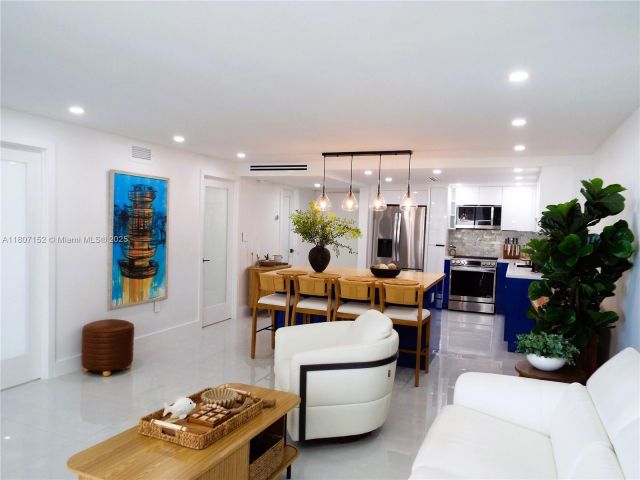 Продажа квартиры #1619 - фото 6053250