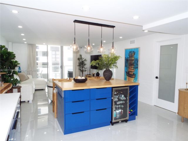 Продажа квартиры #1619 - фото 6053252