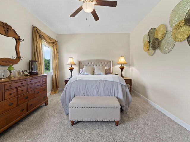 Продажа дома по адресу 15150 SW 240th St - фото 6053750