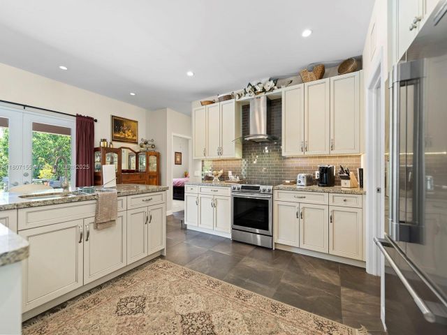 Продажа дома по адресу 15150 SW 240th St - фото 6053756