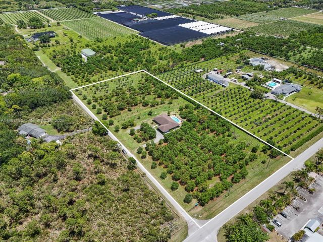 Продажа дома по адресу 15150 SW 240th St - фото 6053767