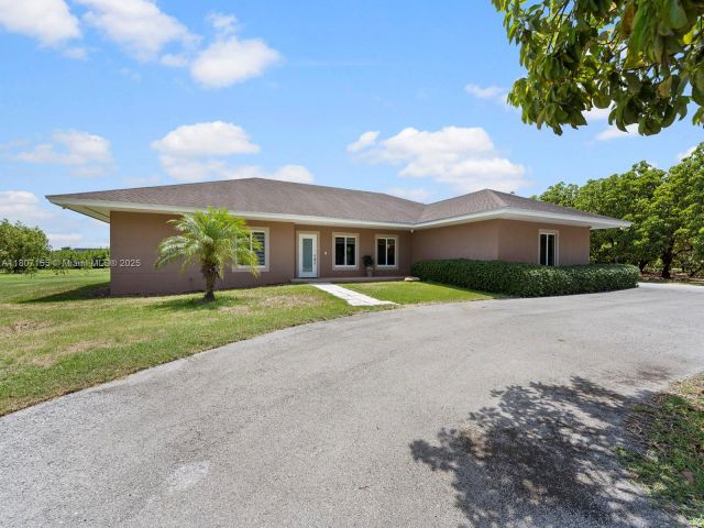 Продажа дома по адресу 15150 SW 240th St - фото 6053768