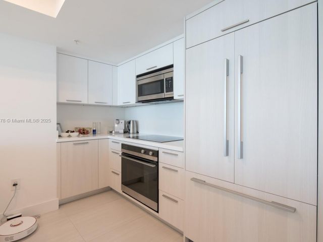 Продажа квартиры #3707 - фото 6056445