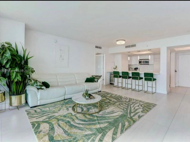 Продажа квартиры #3707 - фото 6056449