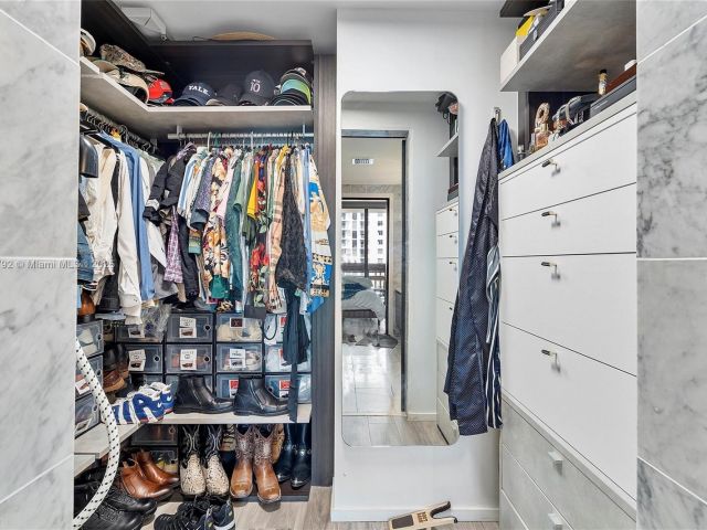 Продажа квартиры #3510 - фото 6055678