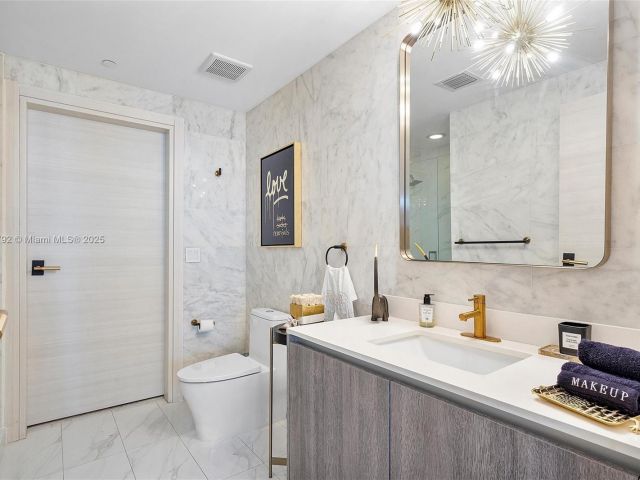 Продажа квартиры #3510 - фото 6055682