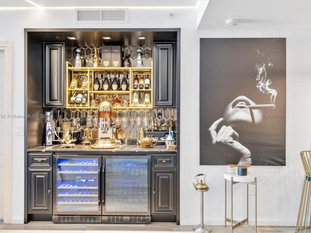 Продажа квартиры #3510 - фото 6055690