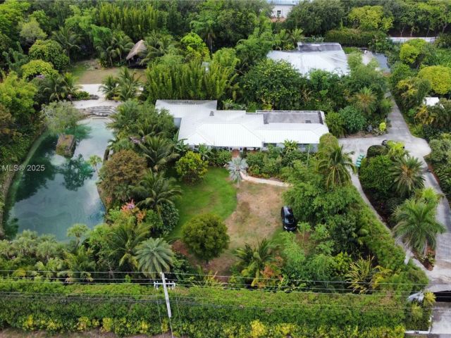 Продажа дома по адресу 16970 SW 264th St - фото 6087530