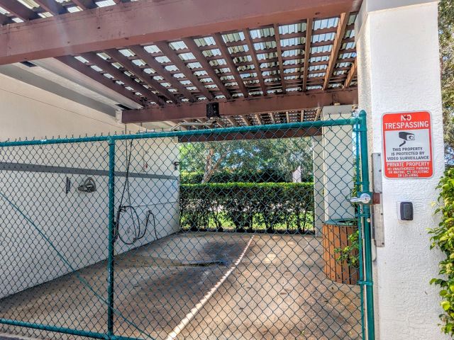 Дом в аренду по адресу 2056 Alta Meadows Lane 2308 - фото 6392343