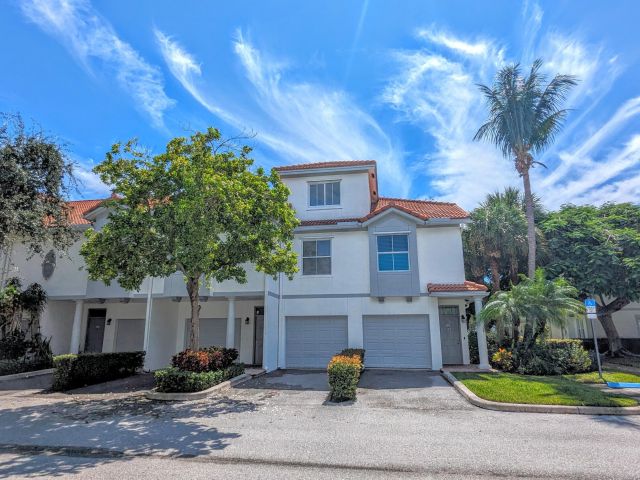 Дом в аренду по адресу 2056 Alta Meadows Lane 2308 - фото 6392349