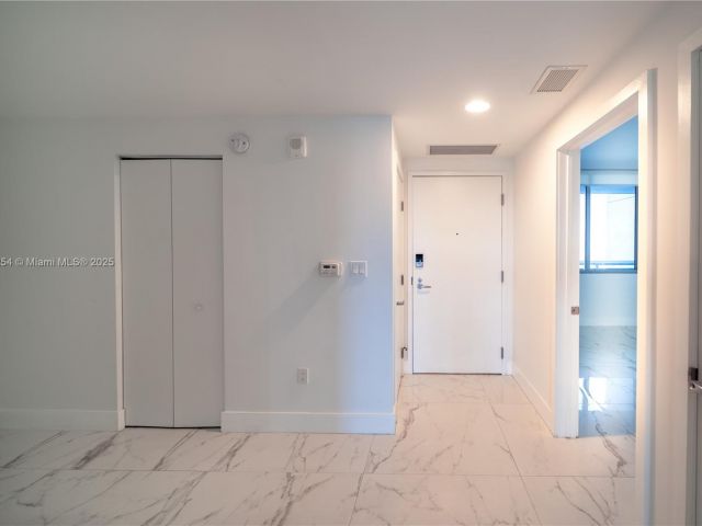 Продажа квартиры #417 - фото 6060885