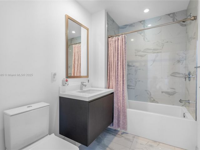 Продажа квартиры #1409 - фото 6056151