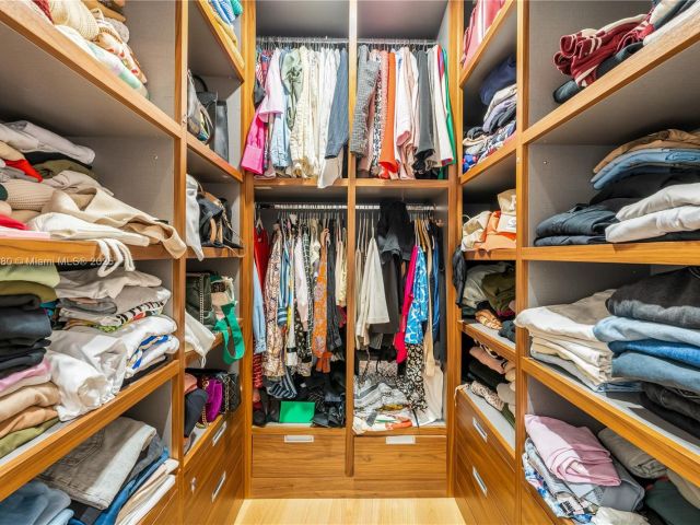 Продажа квартиры #1409 - фото 6056154