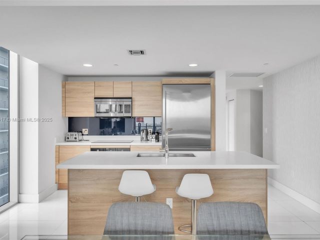 Продажа квартиры #2707 - фото 6060860