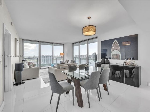 Продажа квартиры #2707 - фото 6060864