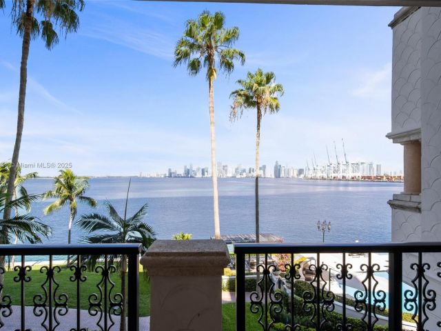 Продажа квартиры #5235 - фото 6060820