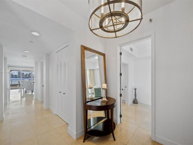 Продажа квартиры #5235 - фото 6060827